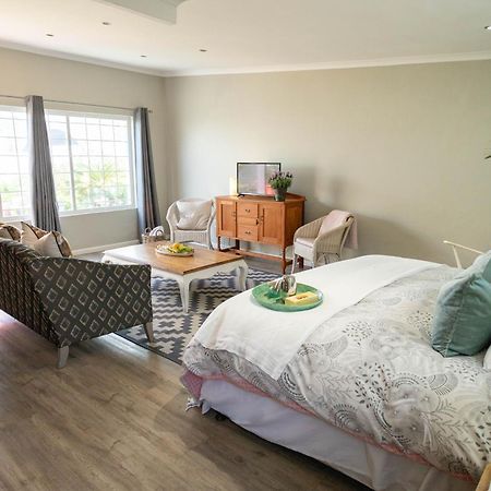 Goozi Garden Cottage Hermanus Exterior photo