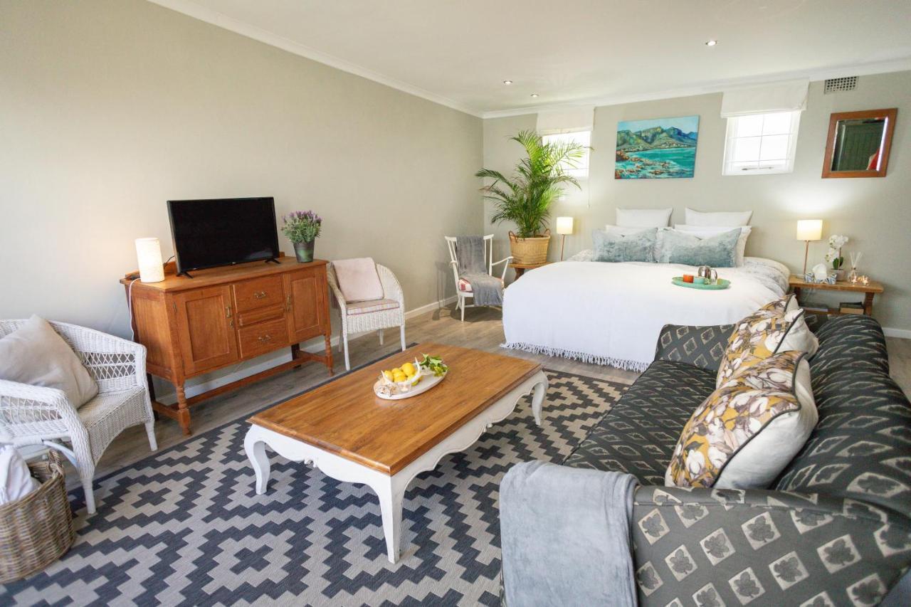Goozi Garden Cottage Hermanus Exterior photo