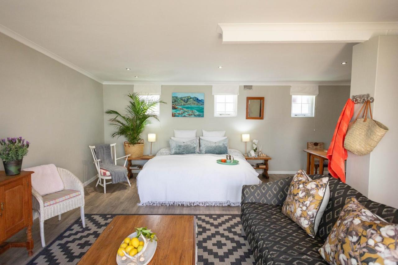 Goozi Garden Cottage Hermanus Exterior photo